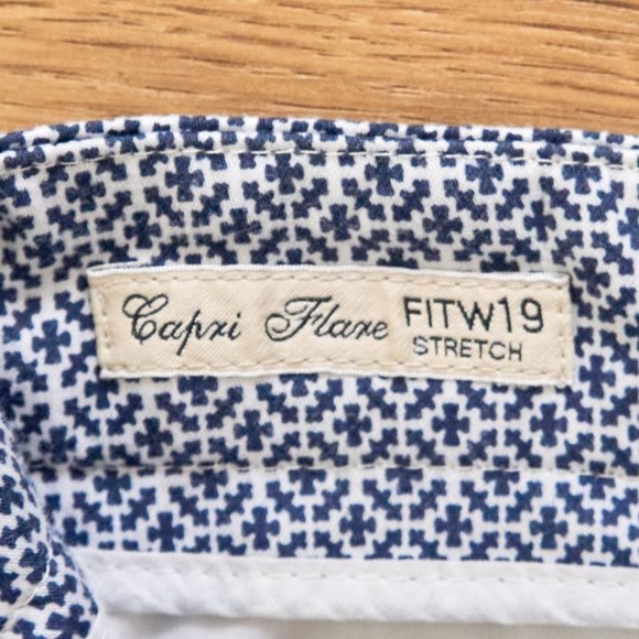 Max Mara Weekend Women's Stretch Flare Capri, Size S - Picture 7 of 10